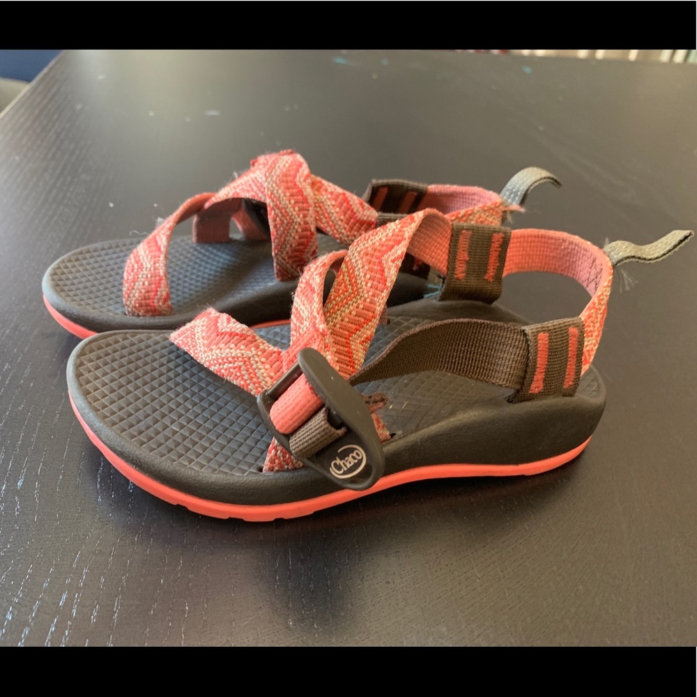 Kids Chacos EUC size 12